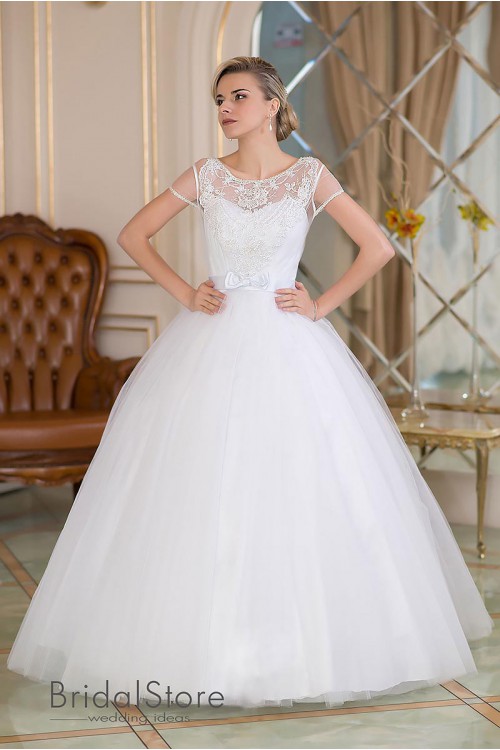 Victoria - elegant lush wedding dress