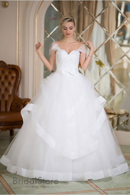 Kaylee - elegant wedding dress with straps
