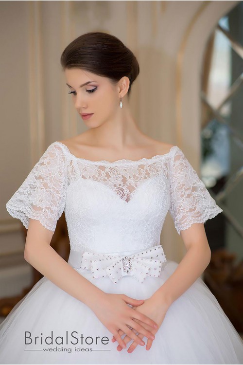 Gianna - пишне весільне плаття з мереживними рукавами