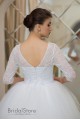 Vera - ніжне весільне плаття з рукавами