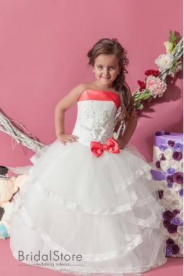 Madelyn - gorgeous baby dress